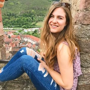 Meet your Posher, Annie